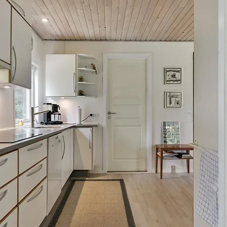Locan - 1-2km From The Sea By Interhome Feriehus Nordenbro Vesteregn