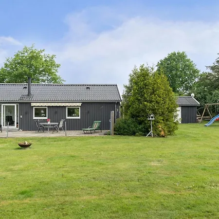 Locan - 1-2km From The Sea By Interhome Feriehus *
