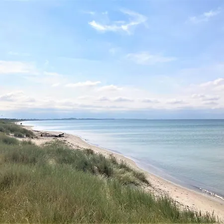 Locan - 1-2km From The Sea By Interhome Feriehus
